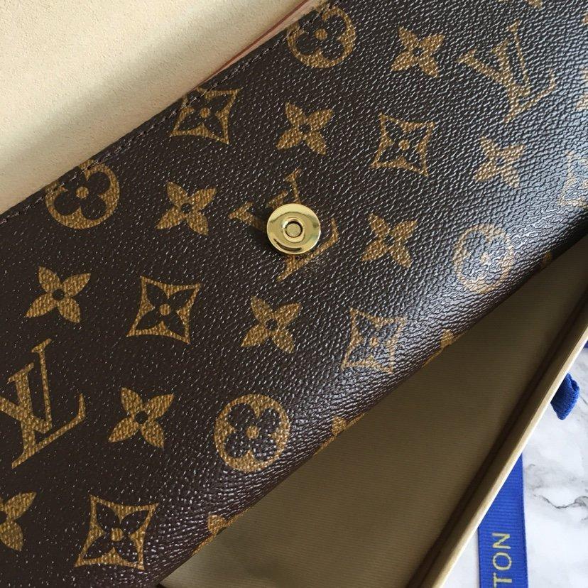 Louis Vuitton Wallet