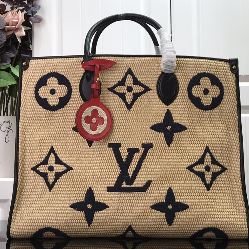 Louis Vuitton ON THE GO GM