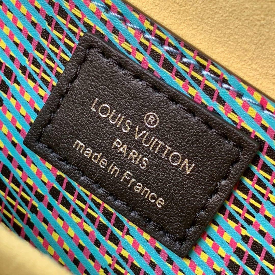 Louis Vuitton TWIST MM