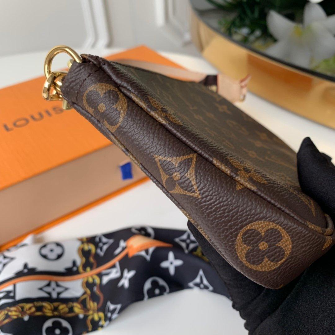 Louis Vuitton POCHETTE ACCESSOIRES