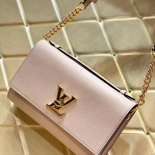 Louis Vuitton Twist Chain Wallet Light Pink Grain Leather