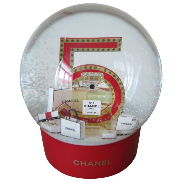 Chanel | Number 5 Perfume and Shopping Bag Red Snow Globe | Large