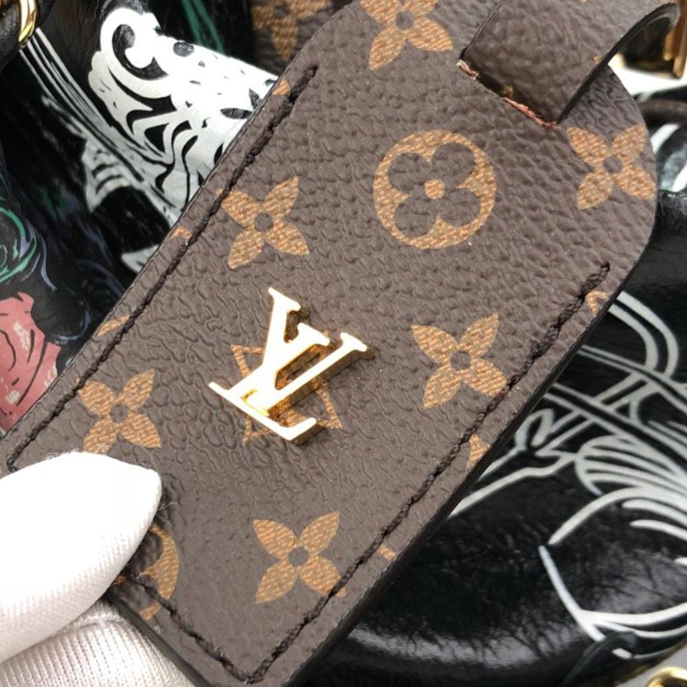 Louis Vuitton BOURSICOT EW