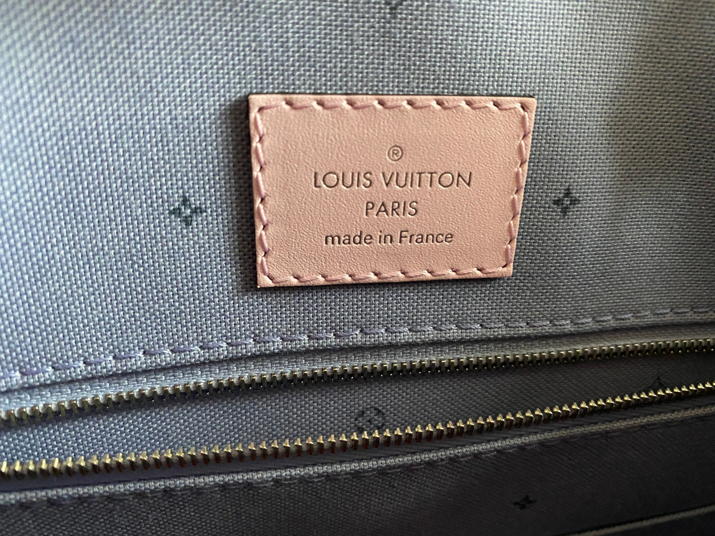 Louis Vuitton Onthego Escale LV Pastel