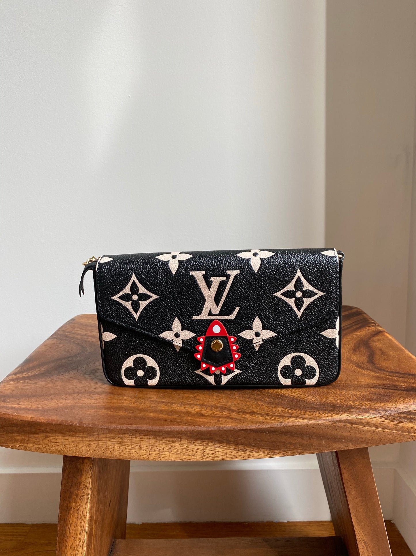 Louis Vuitton LV Crafty Felicie Pochette M69515