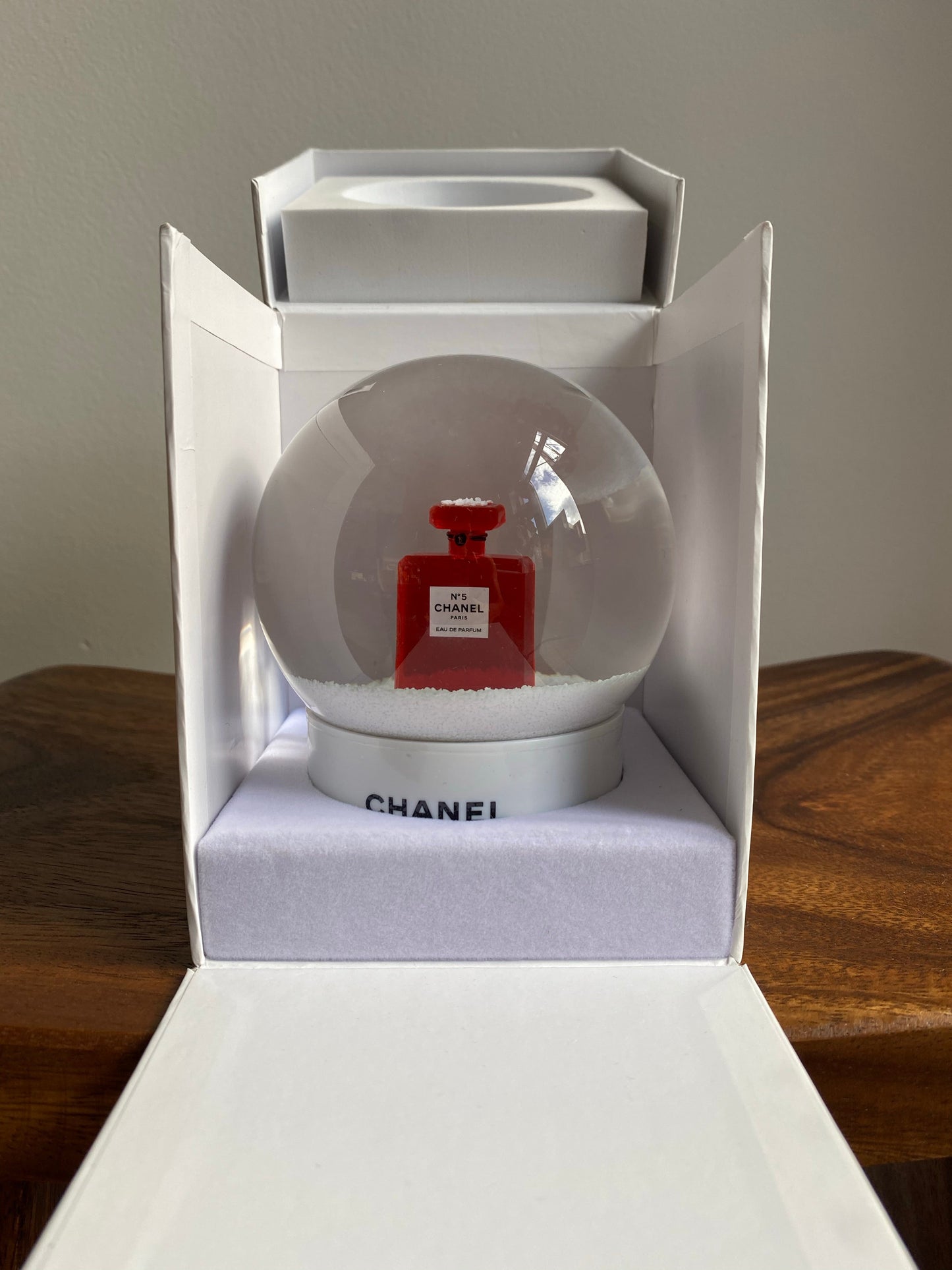 Chanel | Snow Globe Red Perfume | Medium