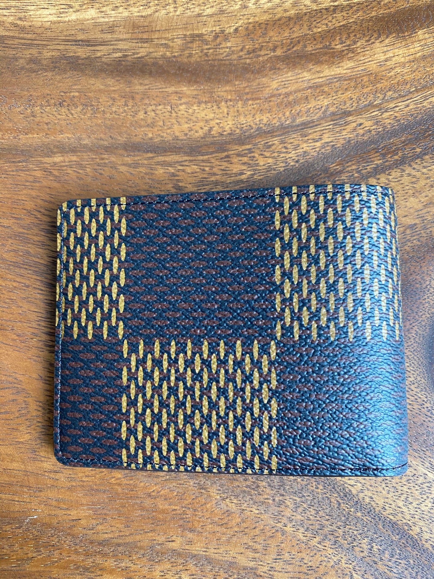 Louis Vuitton Nigo Multiple Wallet N60396