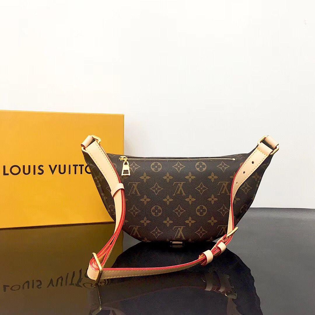 Louis Vuitton Bumbag Monogram canvas