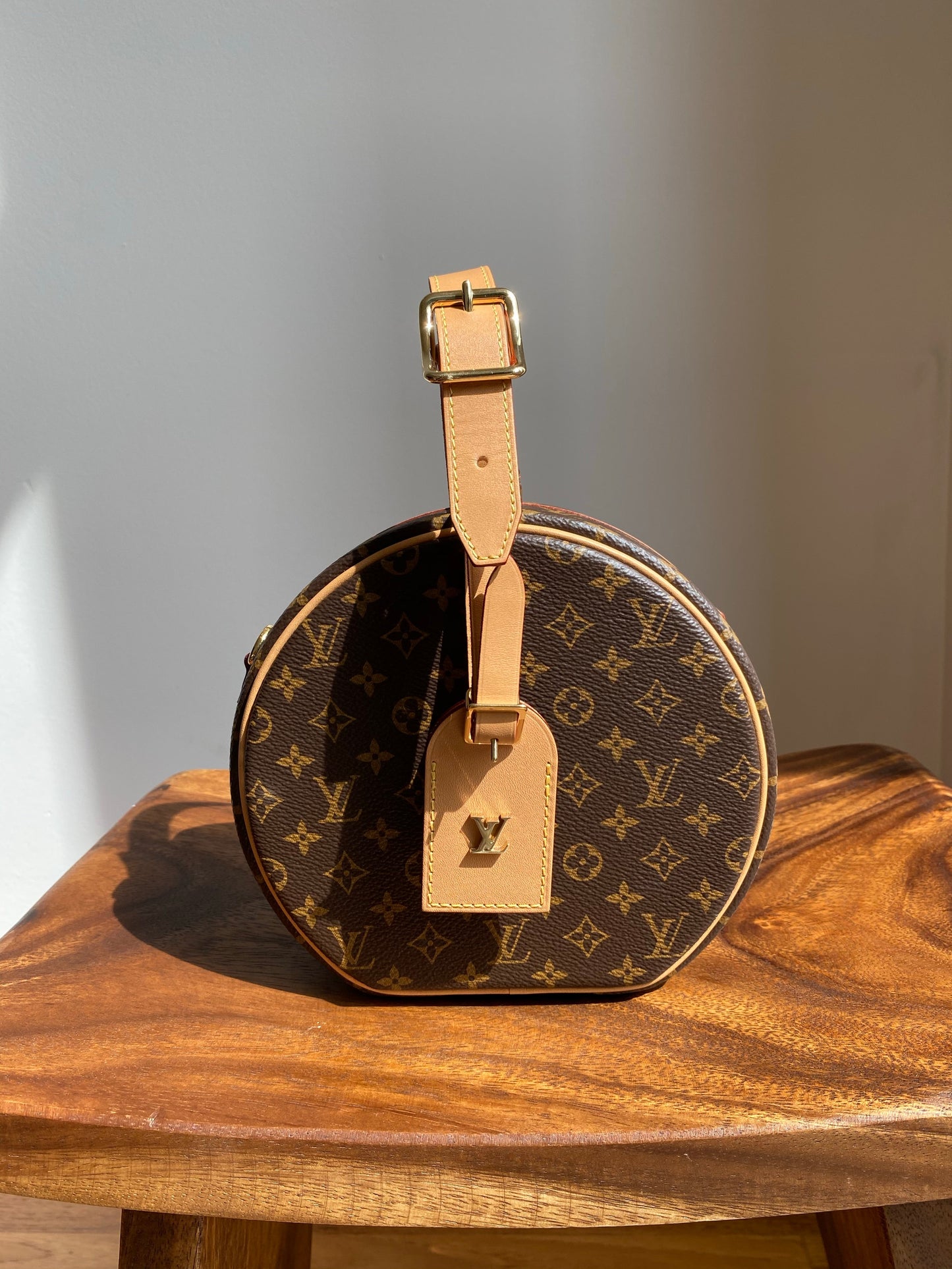 Louis Vuitton Monogram Petite Boite Chapeau M43514