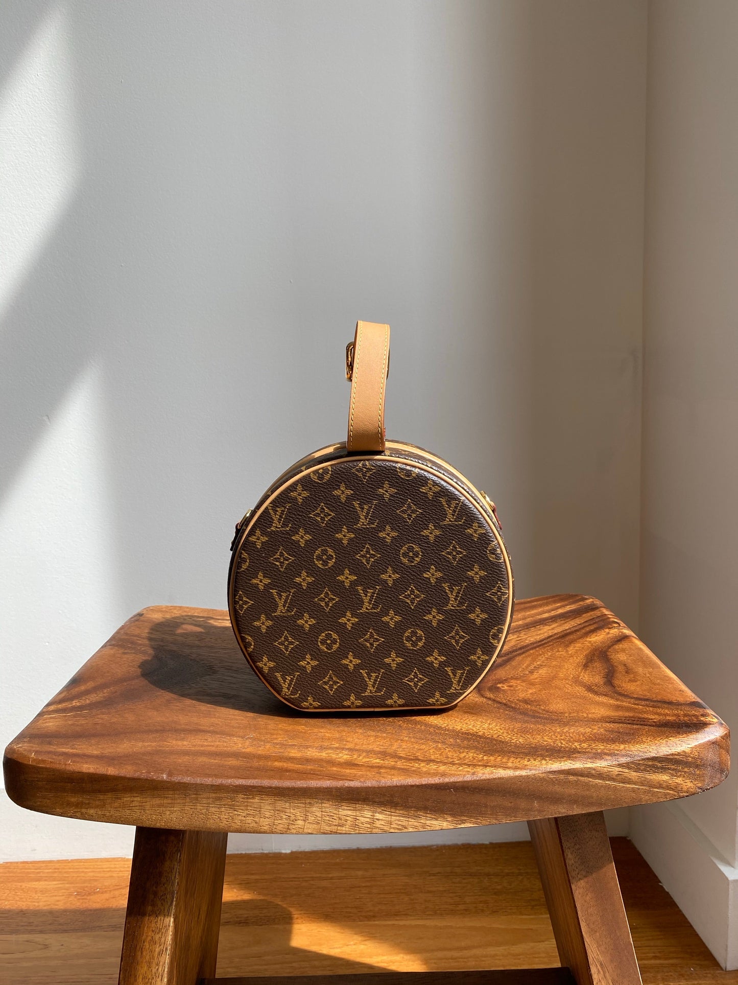 Louis Vuitton Monogram Petite Boite Chapeau M43514