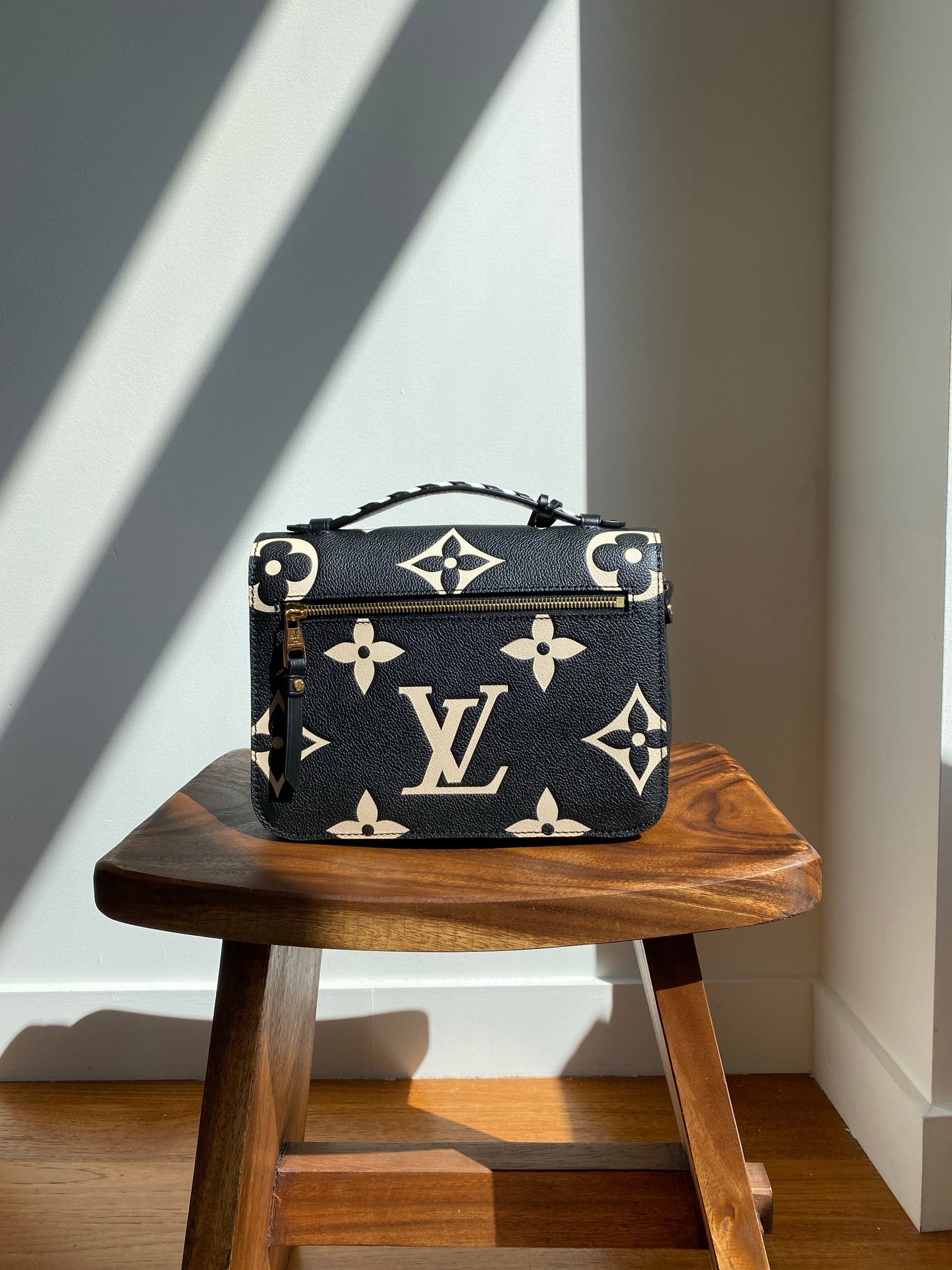 Louis Vuitton LV Crafty Pochette Metis M45385